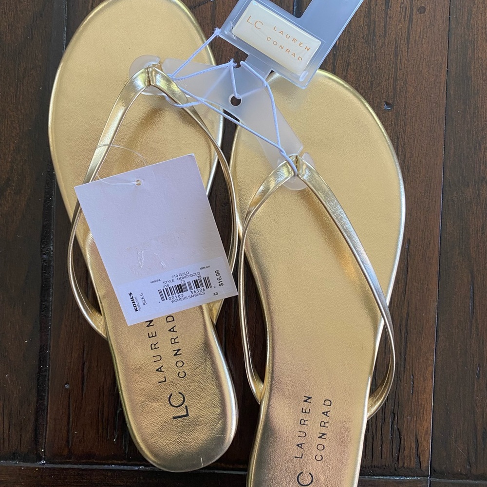LC flip flops new
